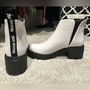 True religion booties